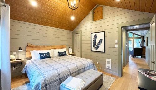 King Suite with Golf Course View