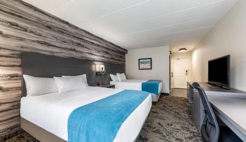 Queen Room with Two Queen Beds