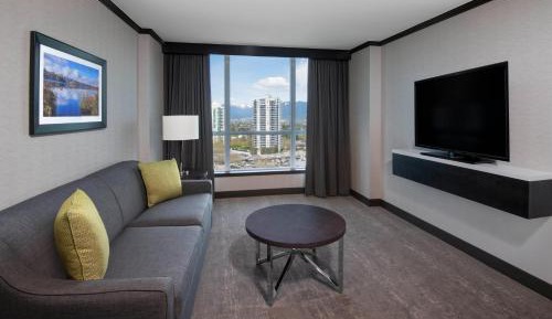 One-Bedroom King Suite