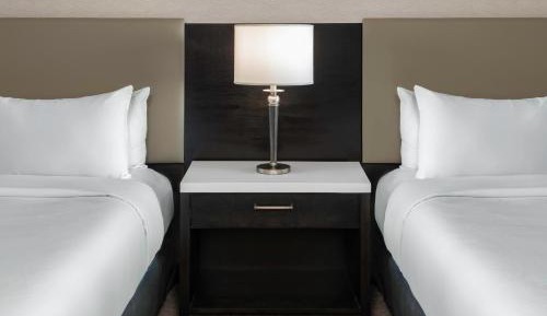 Deluxe Queen Room with Two Queen Beds