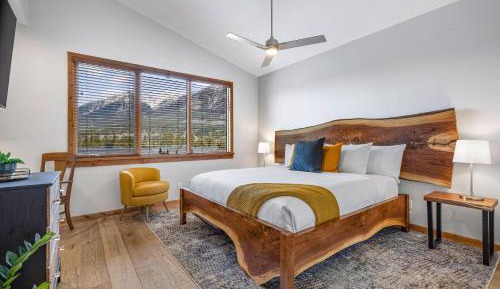 403A One Bedroom Elevated Condo
