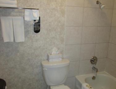 Deluxe Queen Room with Two Queen Beds - Non-Smoking