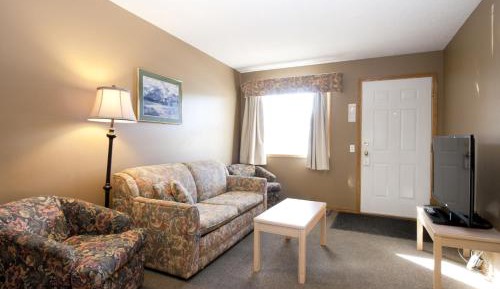 Two-Bedroom Suite