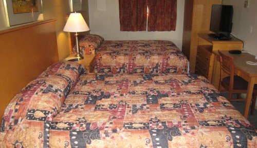 Standard Queen Room with Two Queen Beds - Non-Smoking