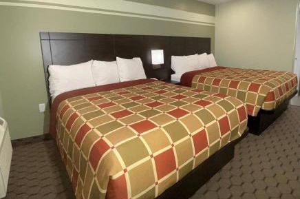 Queen Room with Two Queen Beds - Non-Smoking