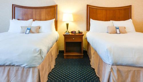Queen Room with Two Queen Beds and Kitchenette
