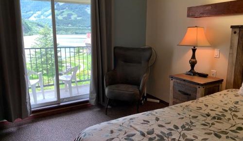 Standard Queen Room