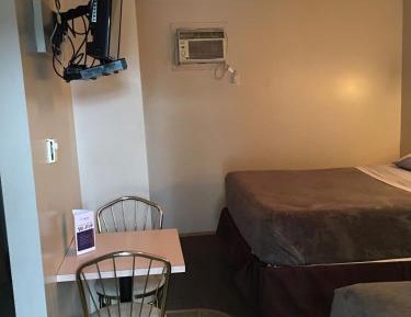 Deluxe Queen Room with Two Queen Beds