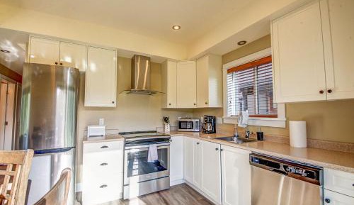 One-Bedroom House - Lower Level - Unit 231B