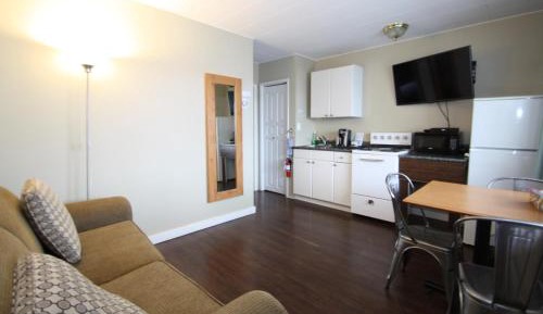 One-Bedroom Queen Suite with Sofa Bed