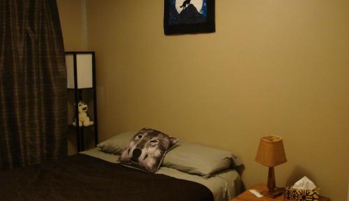 Queen Room with Shared Bathroom