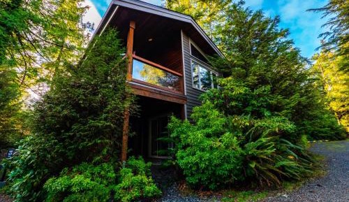 Two-Bedroom Cottage-Upper Canopy