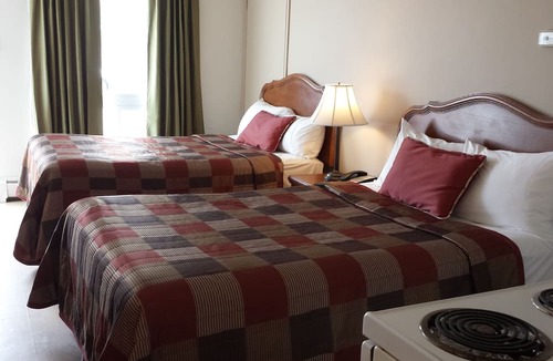 Saint-Jean-Sur-Richelieu Hotel | Motel Iberville