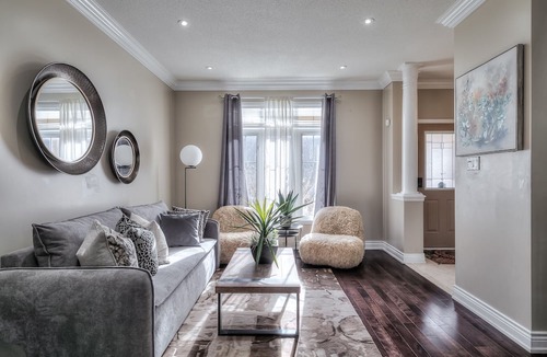 Scarborough Apartment | Waterfront Avenue Suites
