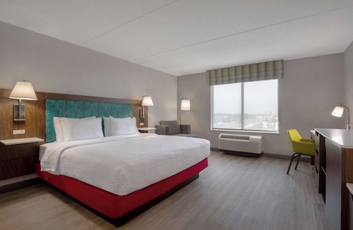 Brampton Hotel | Hampton Inn by Hilton Brampton Toronto