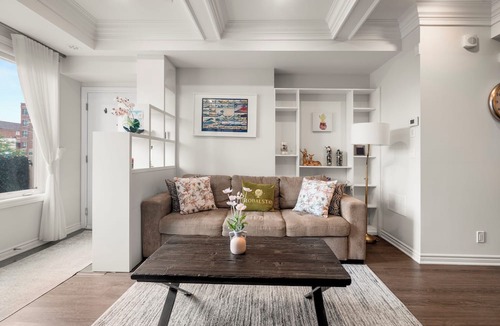 Long Branch Apartment | Etobicoke Suites