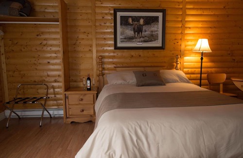 L'Anse aux Meadows Hotel | Viking Lodge Motel