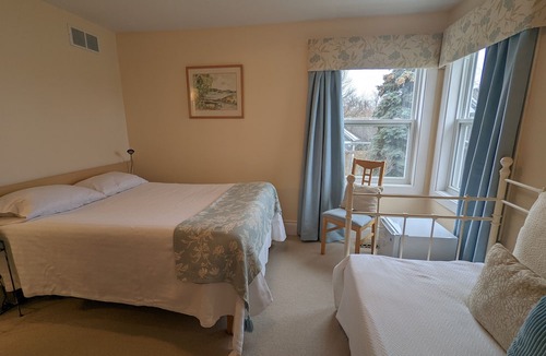 Historic Old Town Bed & Breakfast | Dicksons Family Suite B&B