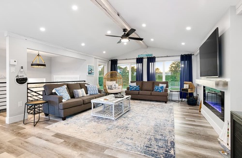 Cormierville Cottage | Cozy and Modern Oceanview Cottage With hot Tub