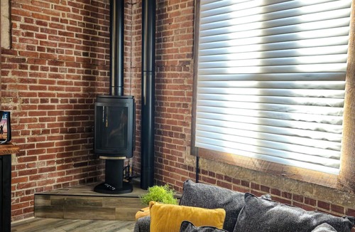 Brockville Hotel | 48 King West Boutique Hotel