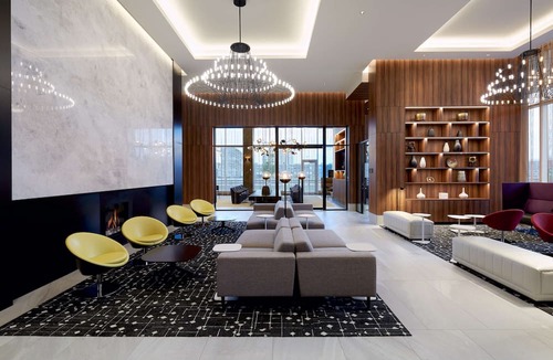Cote-Des-Neiges—Notre-Dame-De-Grace Hotel | Hilton Garden Inn Montreal Midtown