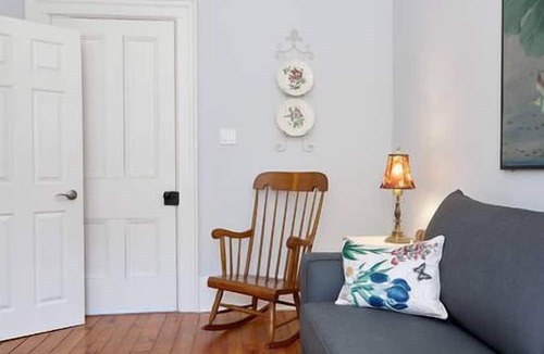 Glen Williams Hotel | Cheltenham Suites