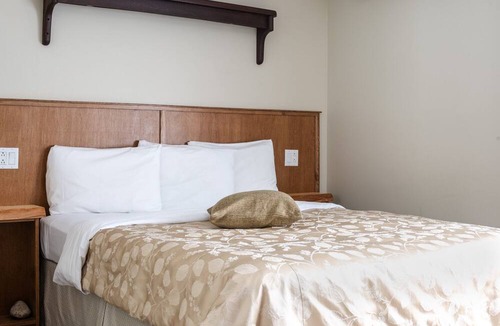 Saint Aime Des Lacs Hotel | Auberge le Relais des Hautes Gorges