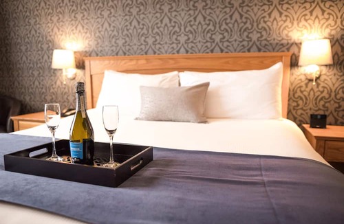 Cambridge Hotel | Cambridge Hotel and Conference Centre