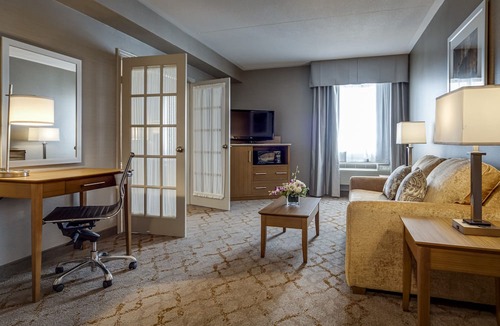 Vaughan Hotel | Monte Carlo Inn Vaughan Suites