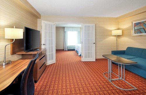 Northeast Mississauga Hotel | Fairfield Inn and Suites by Marriott Toronto Airport