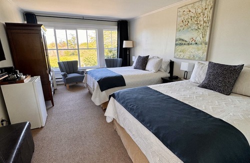 Smiths Cove Bed & Breakfast | The Harbourview Inn