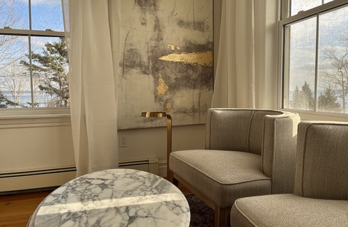 Queensland House | Surfside Inn