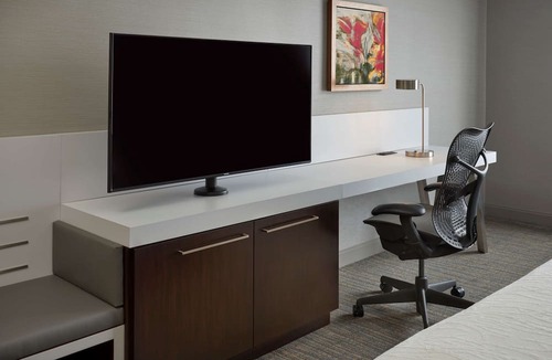 Northeast Mississauga Hotel | Hilton Garden Inn Toronto Airport West/Mississauga