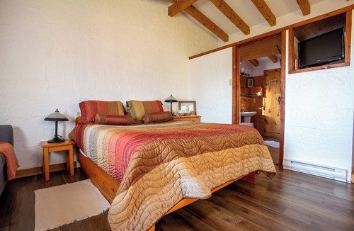 Annapolis Valley Bed & Breakfast | Edelweiss Inn Nova Scotia