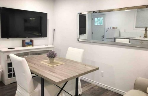 Port Franks Apartment | Golden Spa Suite