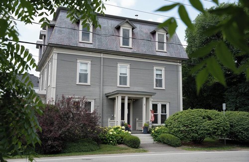 Sutton Hotel | Le Pleasant Hôtel