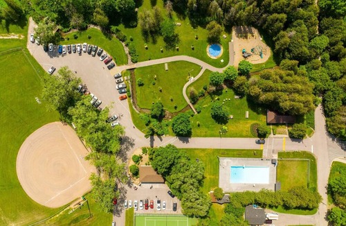 Orono Bed & Breakfast | Susan's Sanctuary Bed & Breakfast