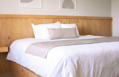 Chicoutimi Hotel | Auberge Le Parasol