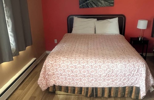 Chatham-Kent Hotel | Colonial Motel