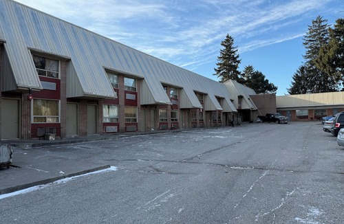 West Hill Hotel | Idlewood Inn