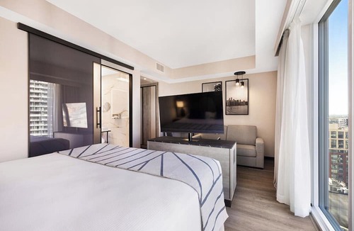 Downtown Toronto Hotel | Hotel Riu Plaza Toronto