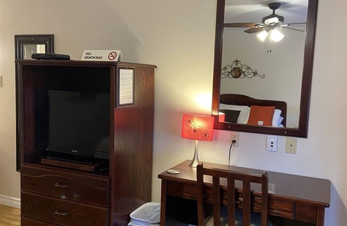 Digby House | Harmony B&B & Suites