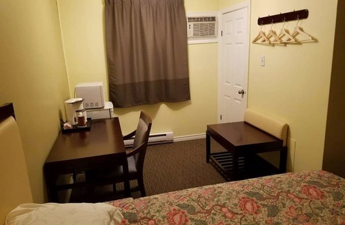 Carleton Place Hotel | 7 West Motel