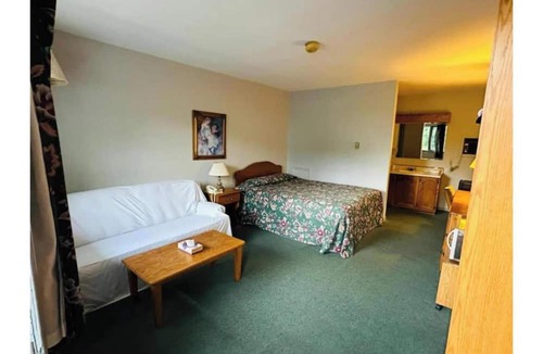 Woodstock Hotel | Stiles Motel Hill View Woodstock NB