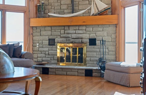 Normandale House | Lake Erie Lake House