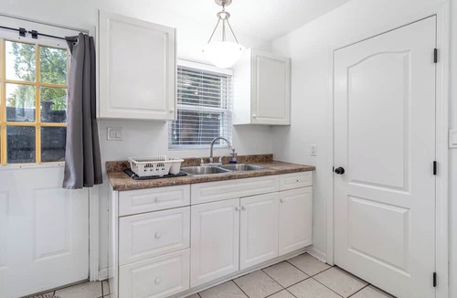 South Central House | 2 Bedroom Duplex near Hospital, Parking.