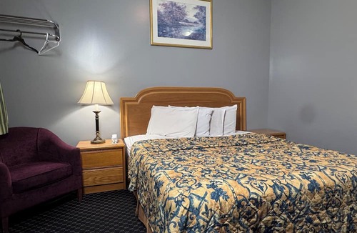 Guelph Hotel | WAYFARE MOTEL