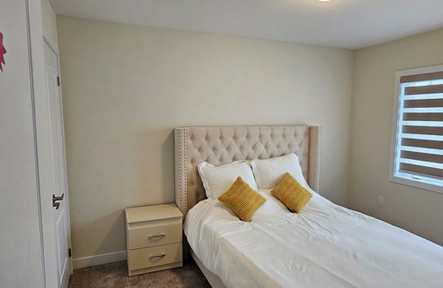 Welland House | Cozy vacation home near US- Canada Border Lic.#STR289n