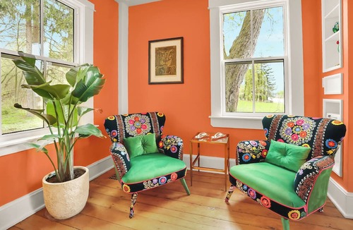 Historic Old Town House | Royal Manor Inn