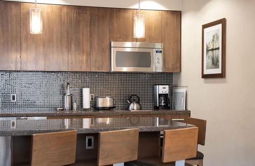 Revelstoke Condo | Downhill Dreams by Revelstoke Vacations